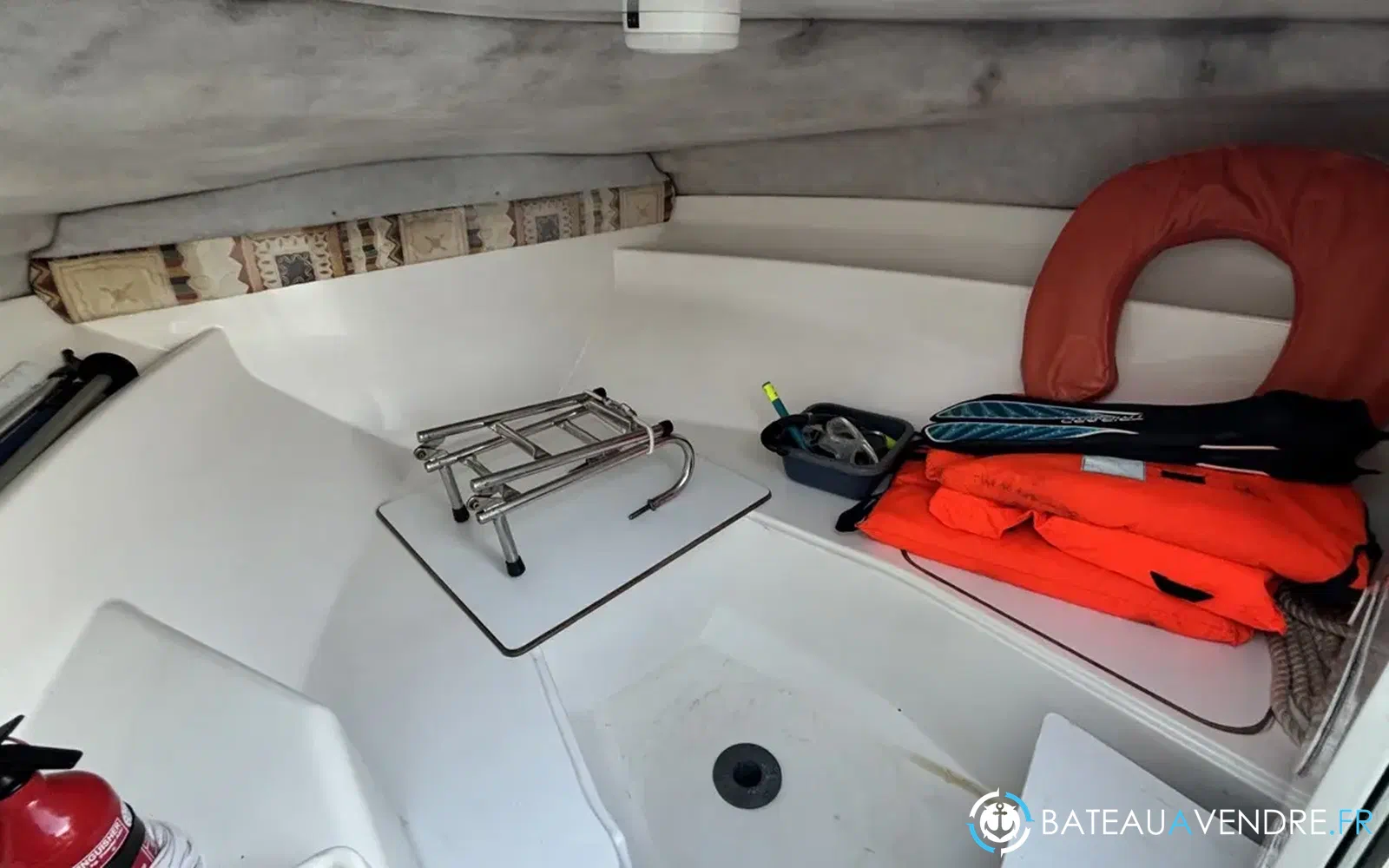 slider 27 Kelt Azura 570 WA
