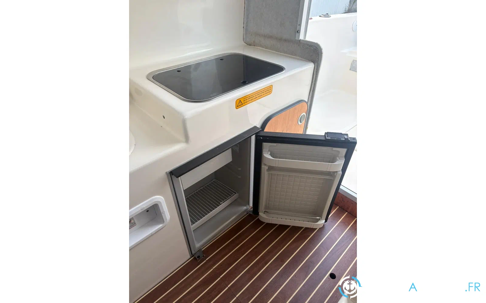 slider 12 Guymarine Evada 740