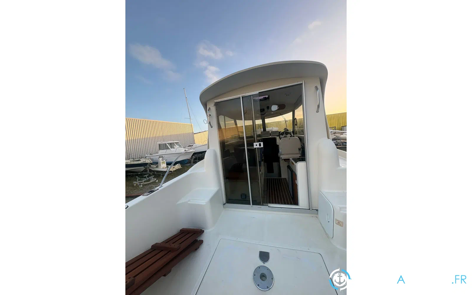 slider 4 Guymarine Evada 740