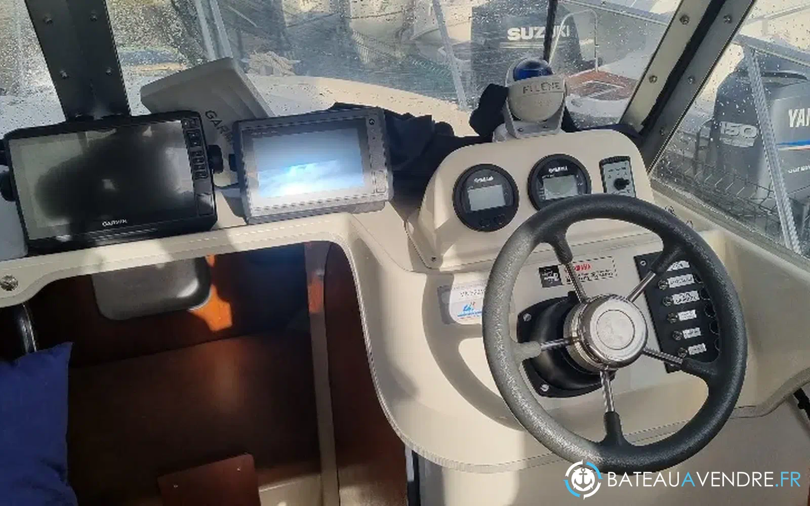 slider 17 Guymarine Evada 740