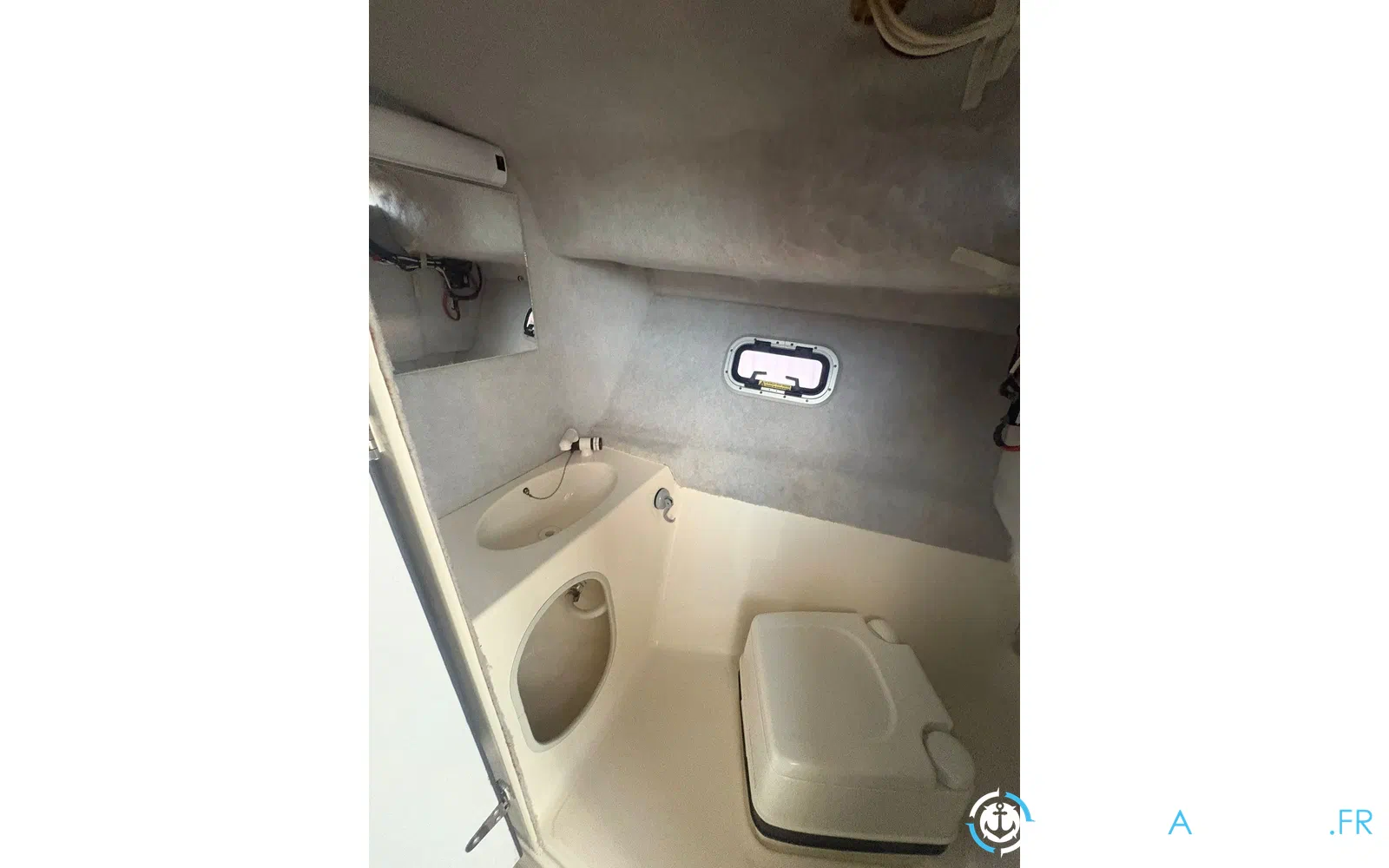 slider 14 Guymarine Evada 740