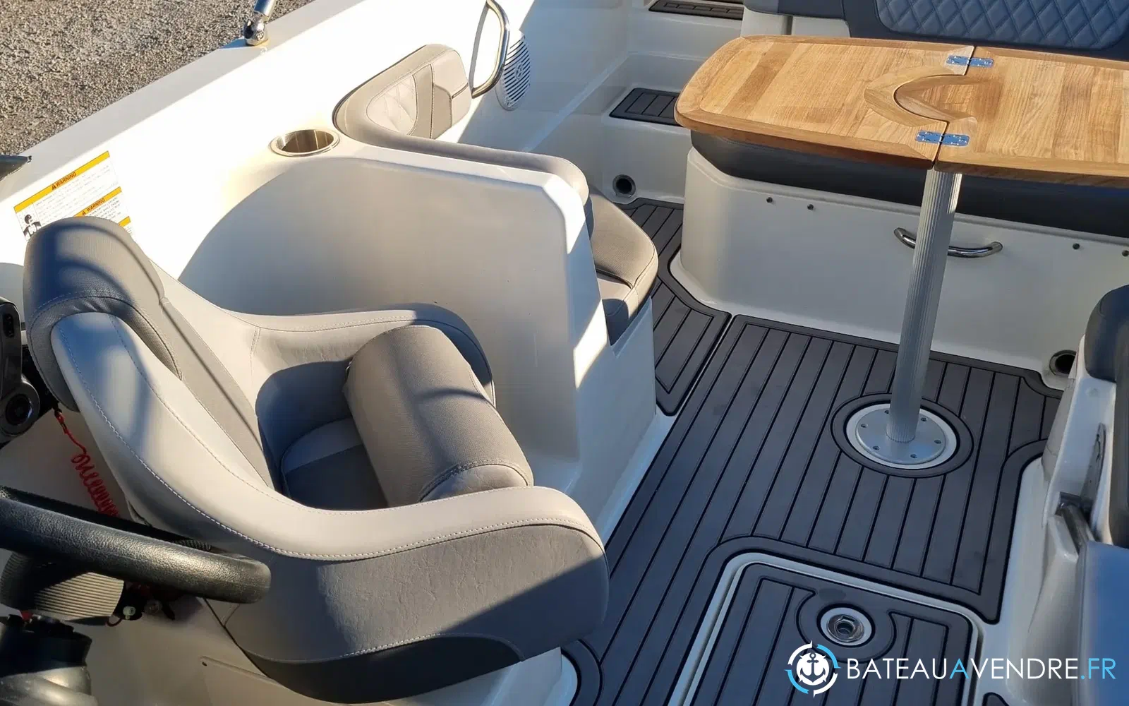slider 14 Bayliner VR6 OB