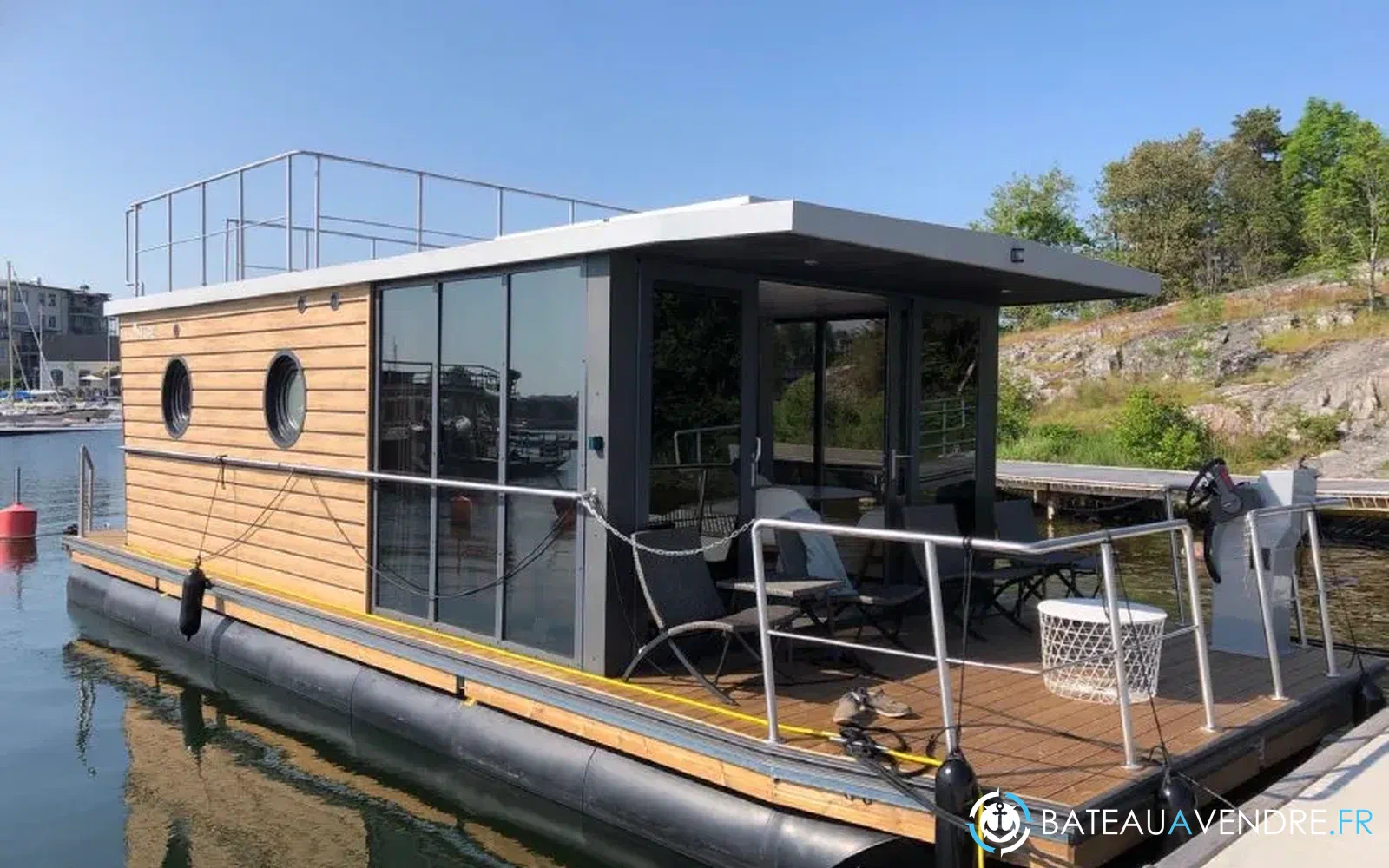 slider 1 La Mare Apart L