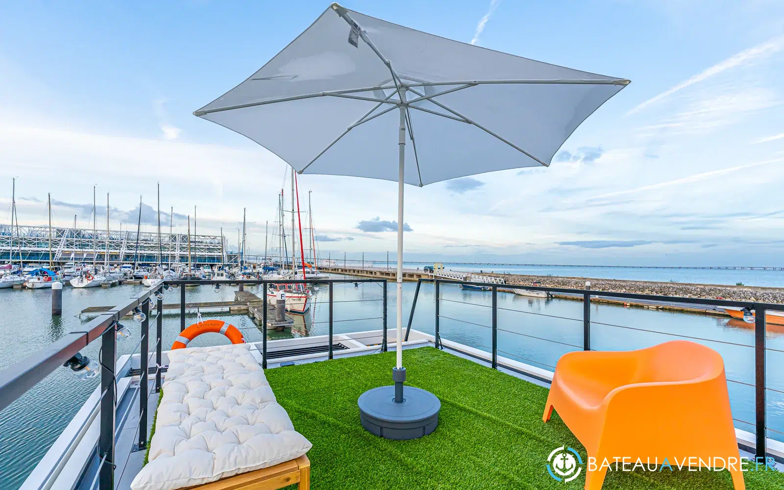 slider 19 La Mare Modern 10