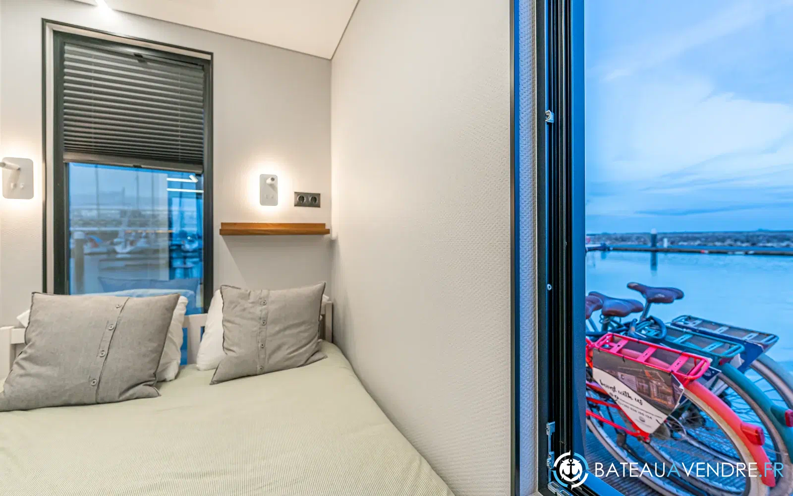 slider 11 La Mare Modern 10