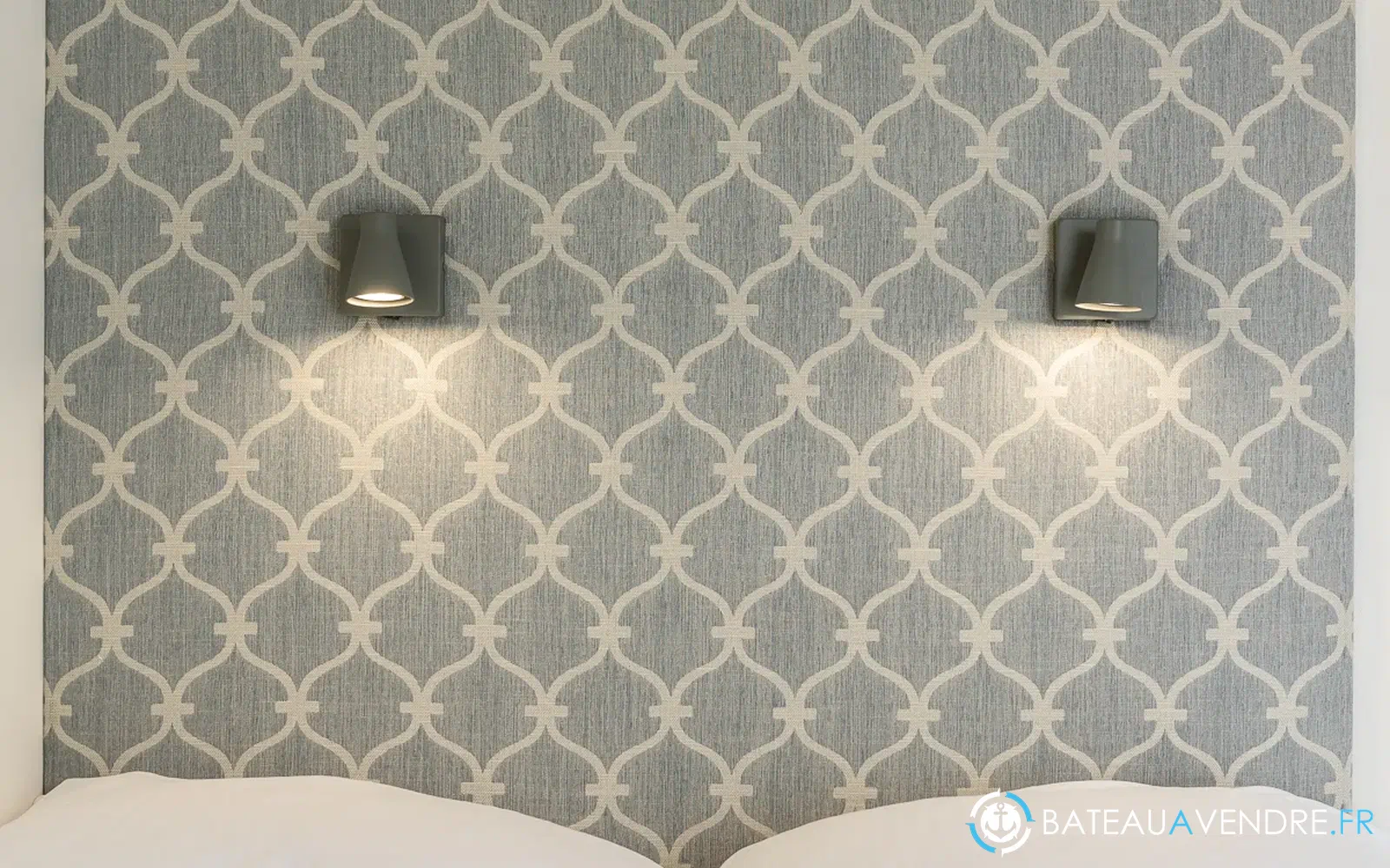 slider 23 La Mare Modern 15