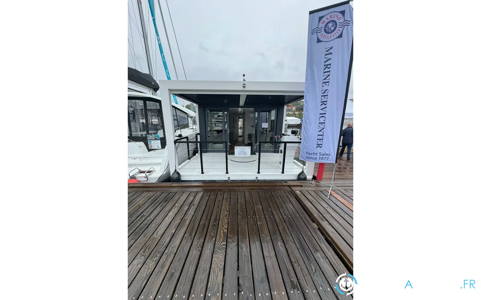 slider 23 La Mare Modern 14