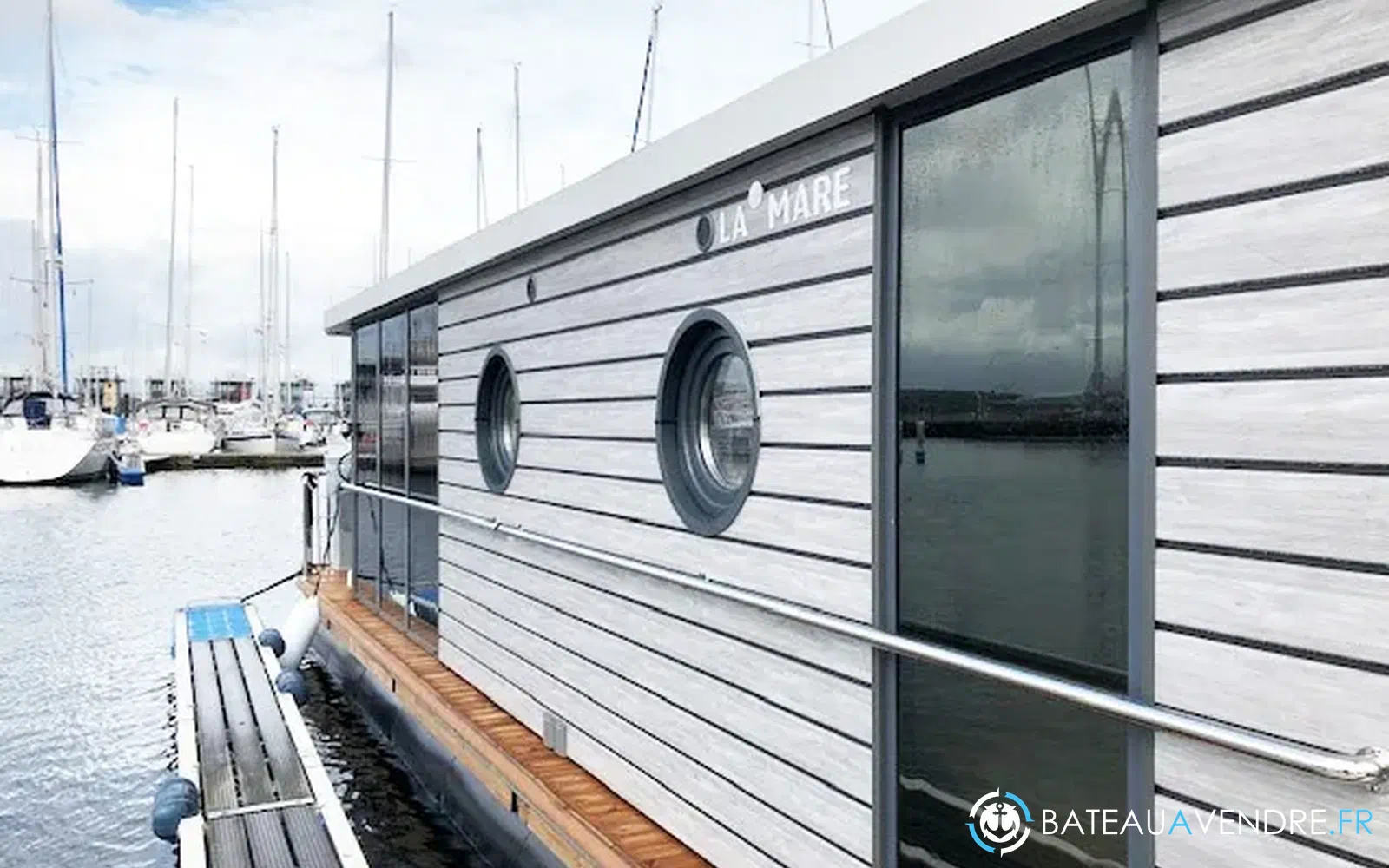 slider 20 La Mare Apartboat XXL