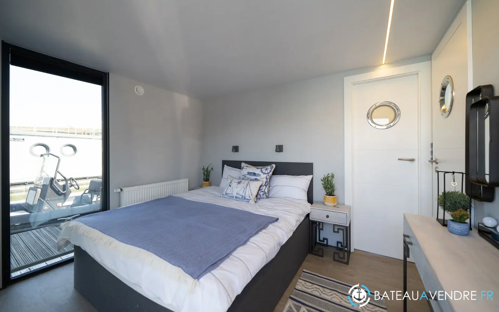 slider 22 La Mare Apartboat XXL