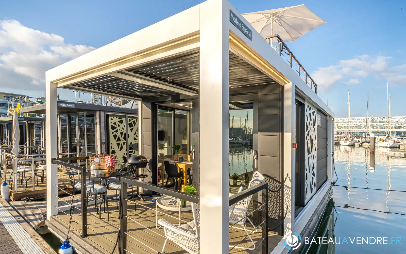 slider 2 La Mare Modern 9
