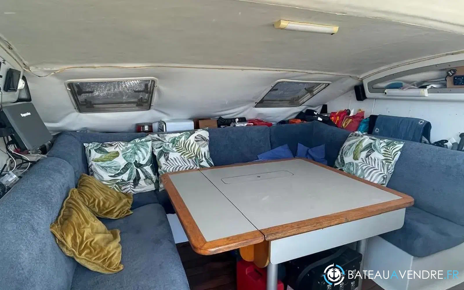 slider 4 Beneteau Blue 2