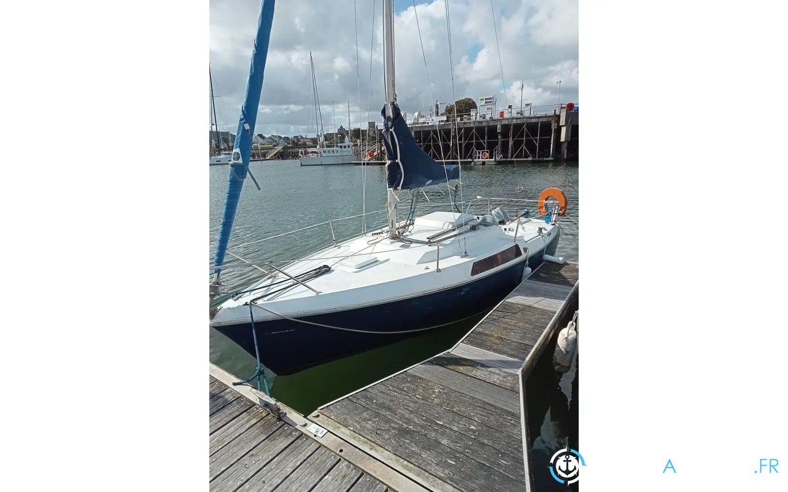 slider 0 Jeanneau Flirt