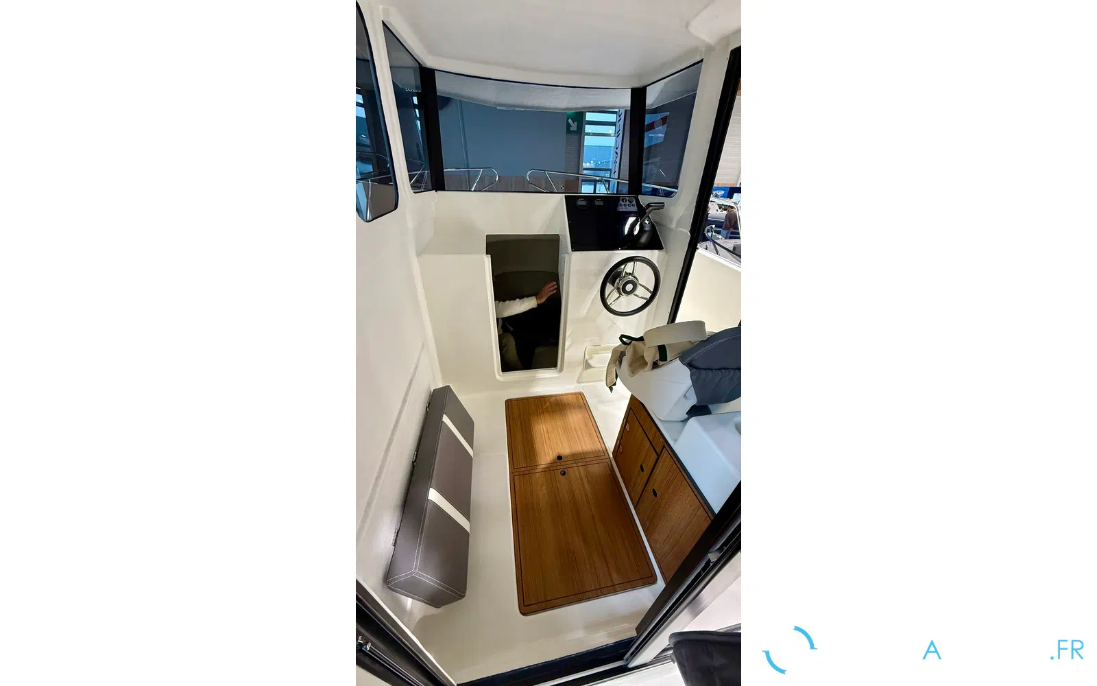 slider 6 Pacific Craft 750 TIMONIER