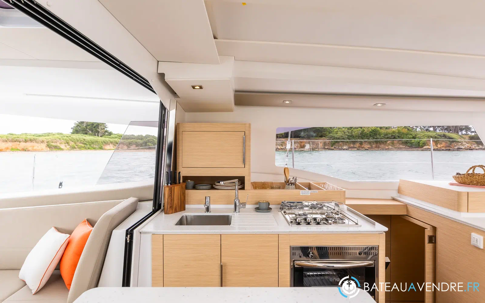 slider 10 Fountaine Pajot FP 41