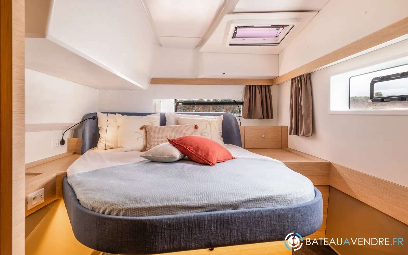 slider 17 Fountaine Pajot FP 41