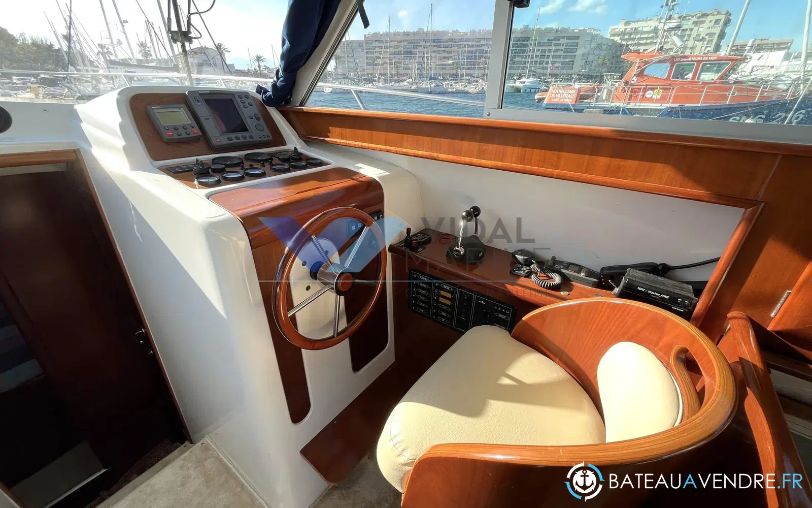 slider 7 Beneteau Antares 10.80