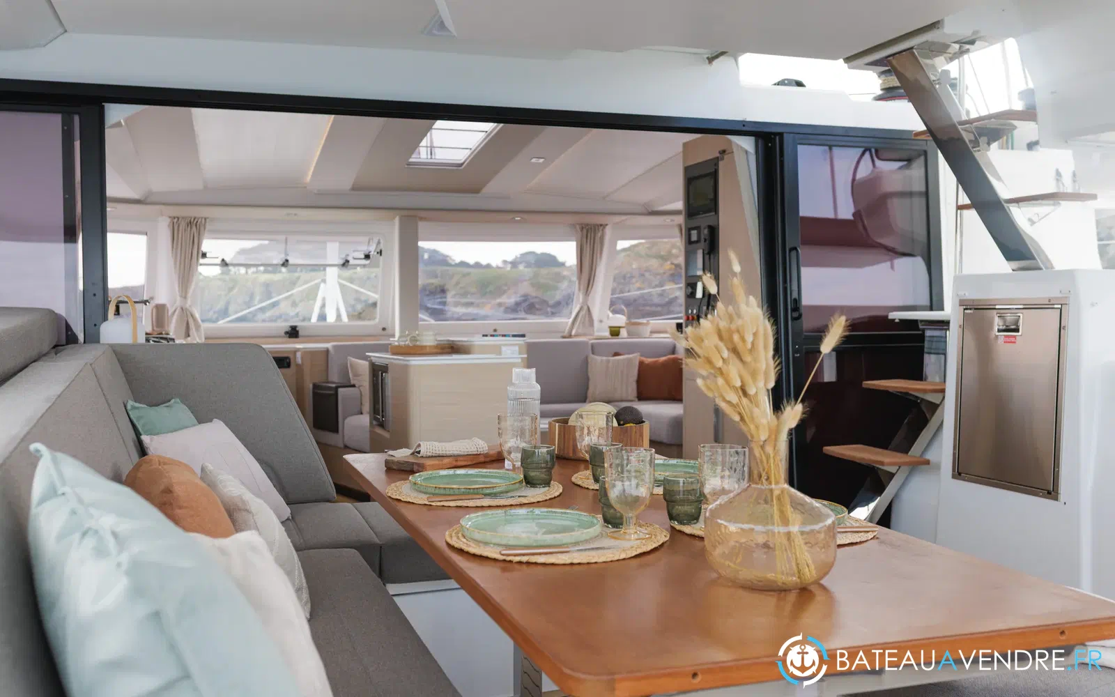 slider 13 Fountaine Pajot FP 48
