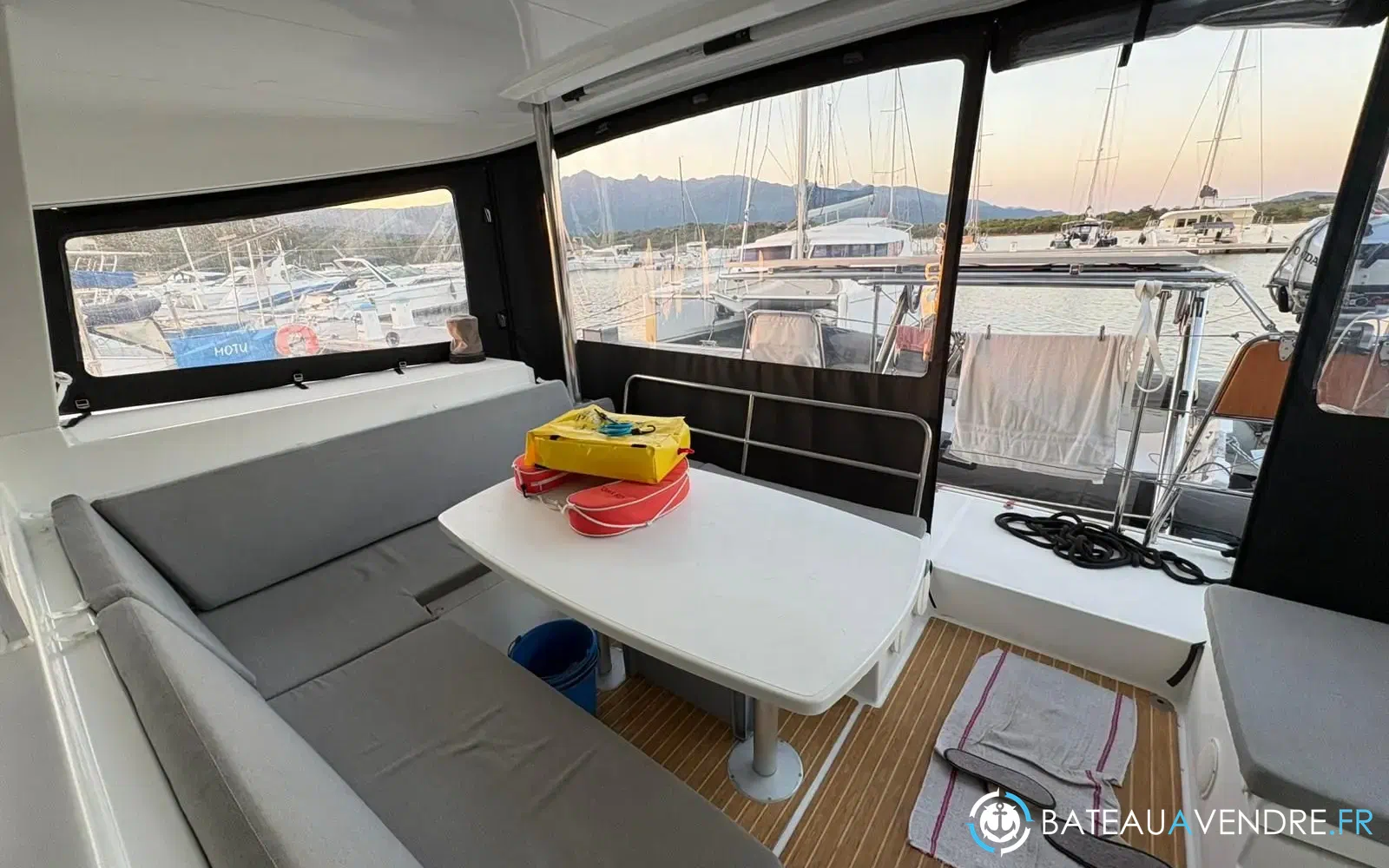 slider 17 Lagoon 400
