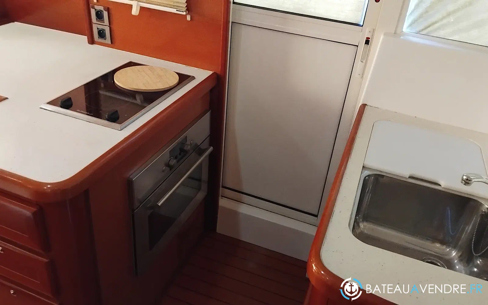 slider 10 Beneteau Swift Trawler 42