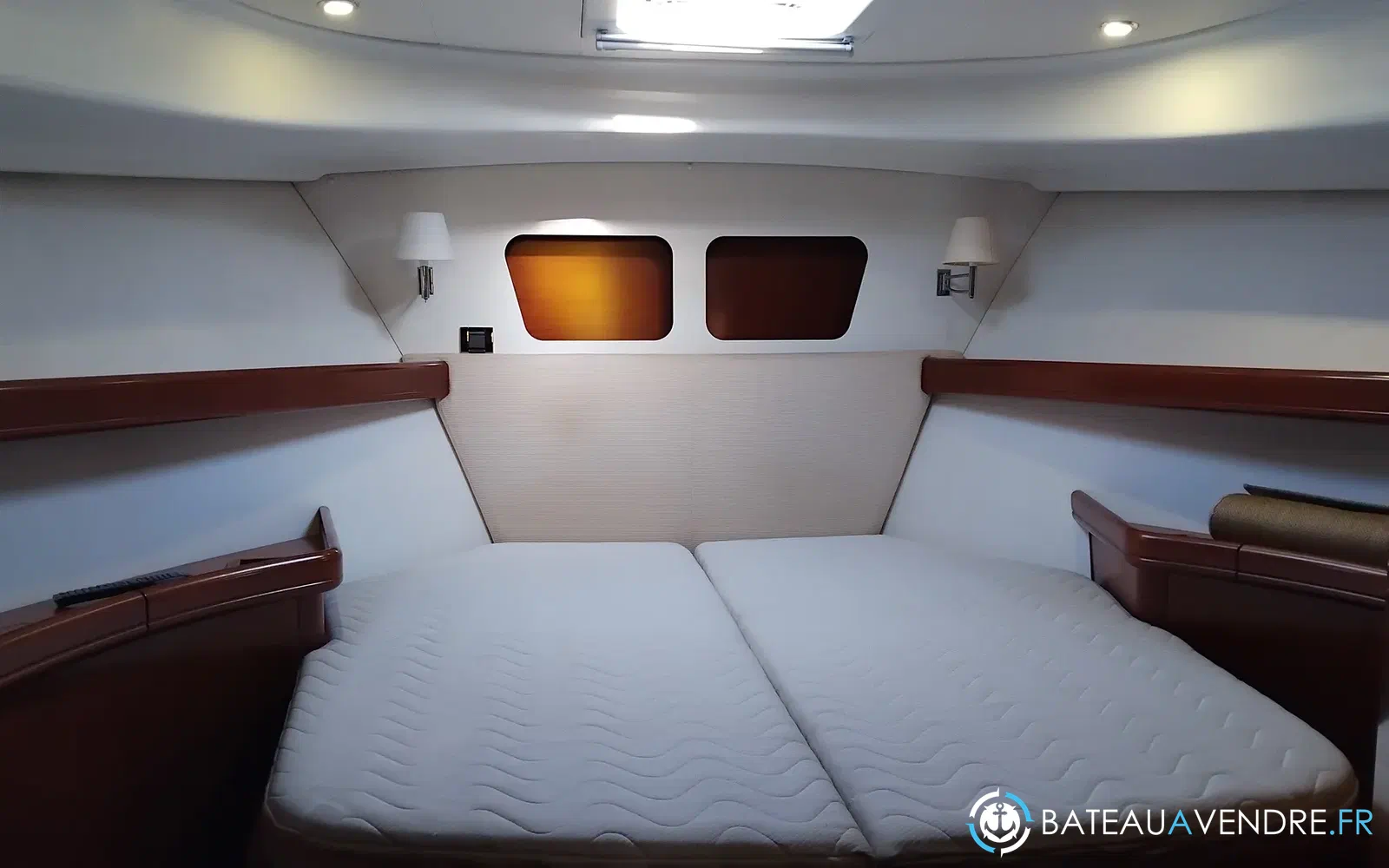 slider 14 Beneteau Swift Trawler 42