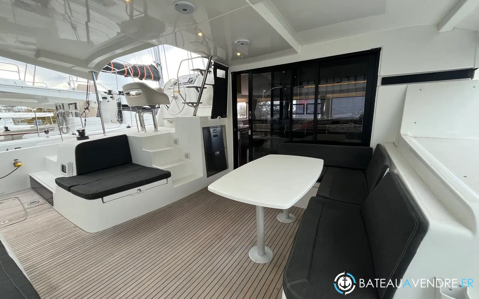 slider 12 Lagoon 42