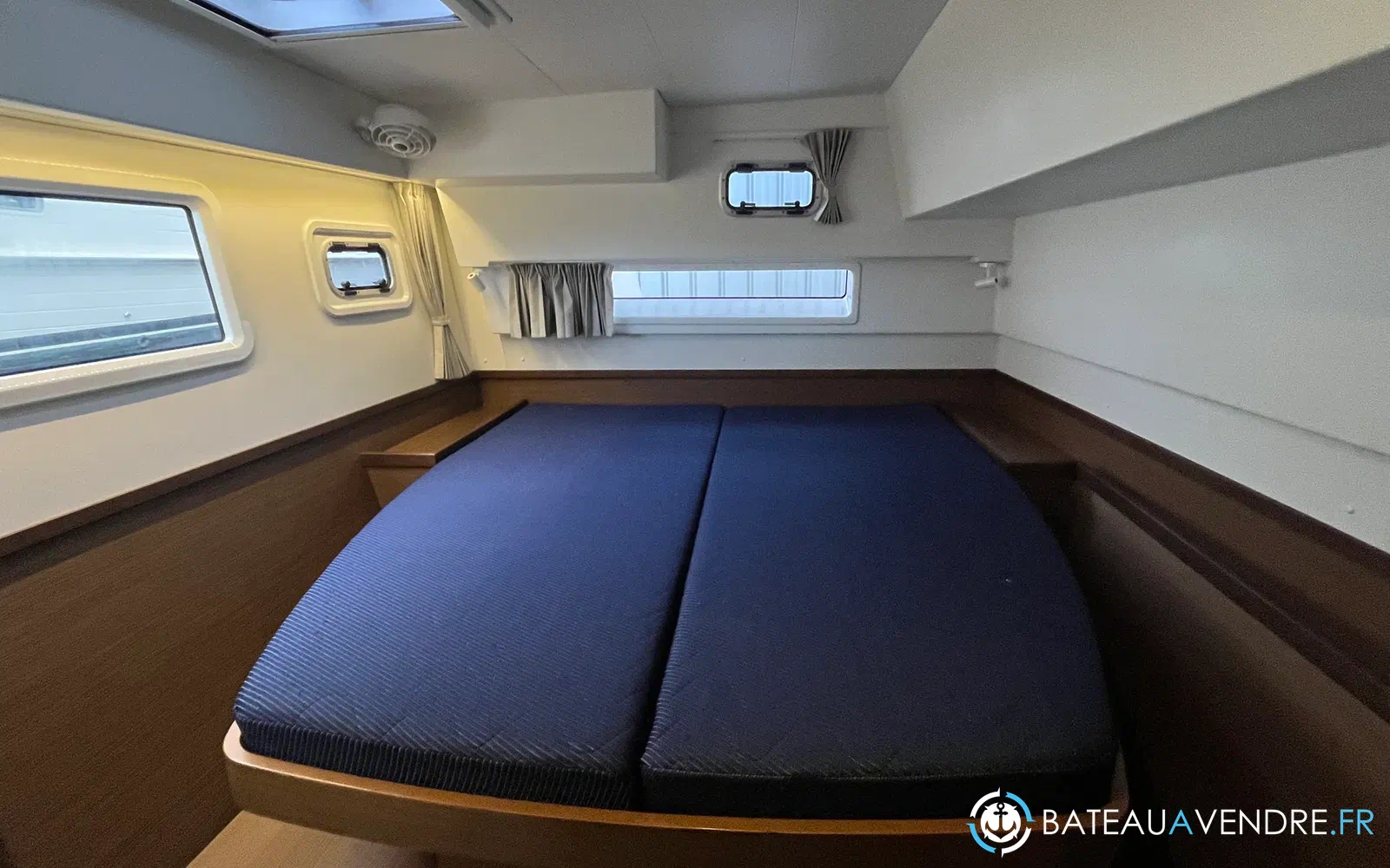 slider 27 Lagoon 42