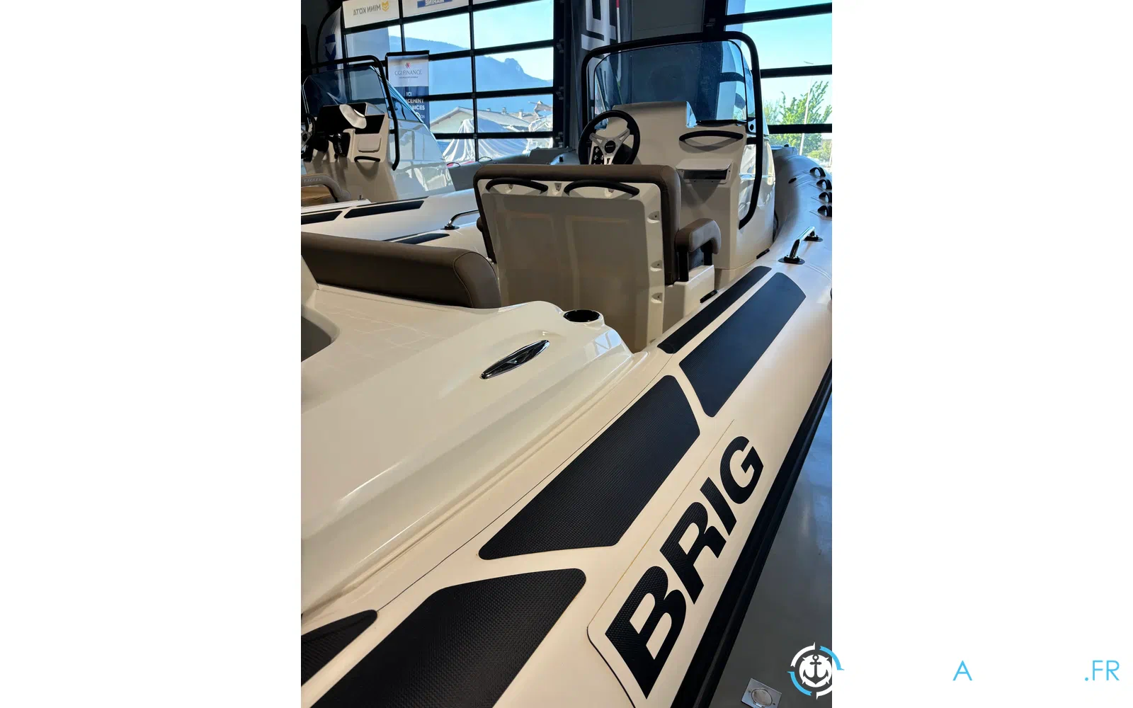 slider 1 Brig Eagle 6