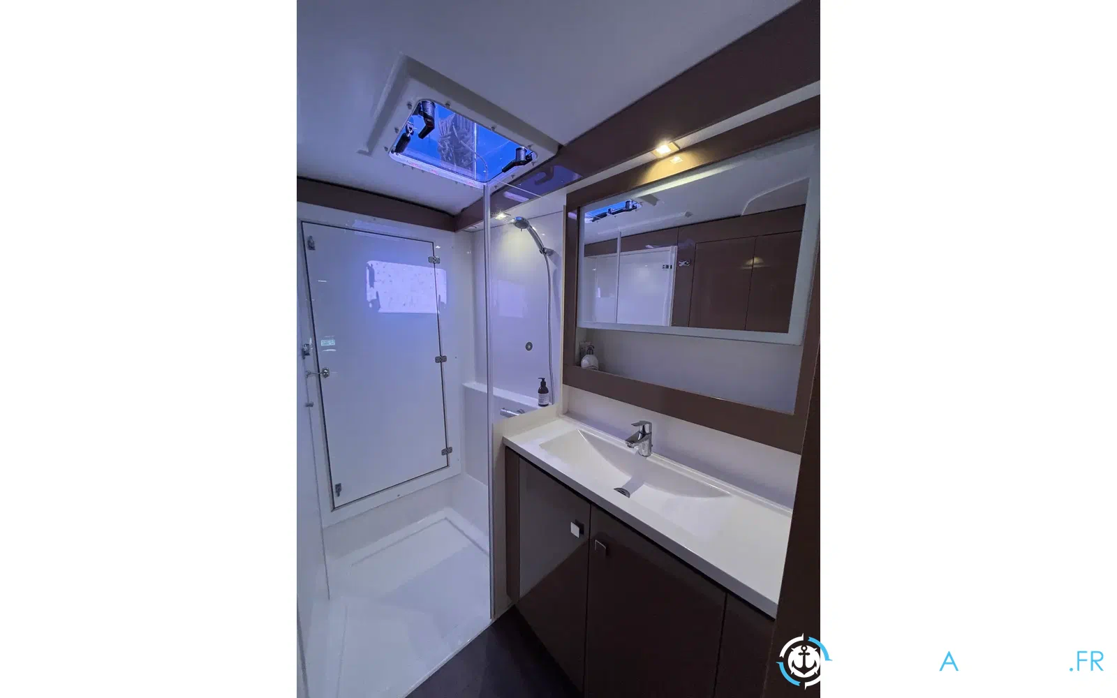 slider 10 Fountaine Pajot Lucia 40