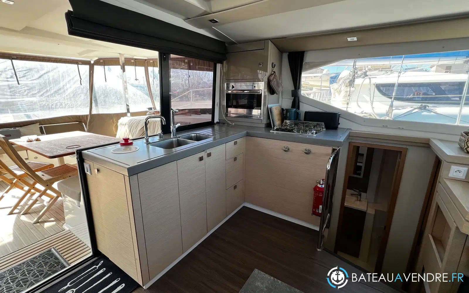 slider 2 Fountaine Pajot Lucia 40