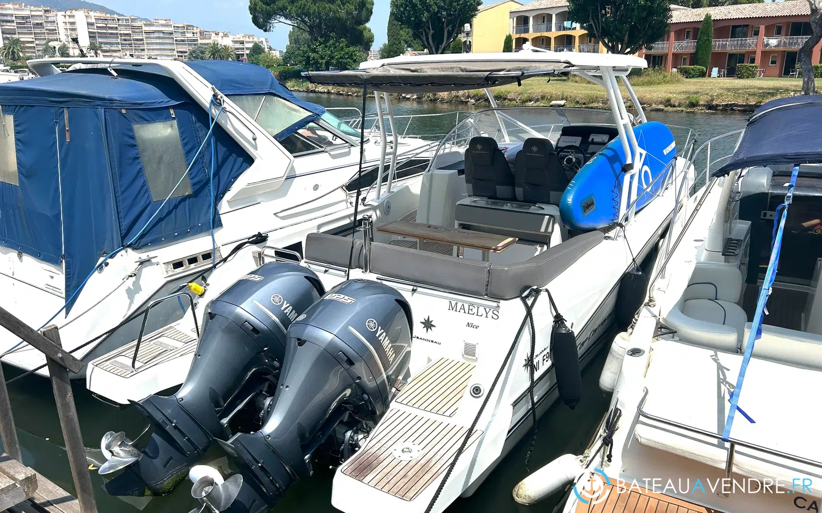 slider 16 Jeanneau Cap Camarat 9.0 WA