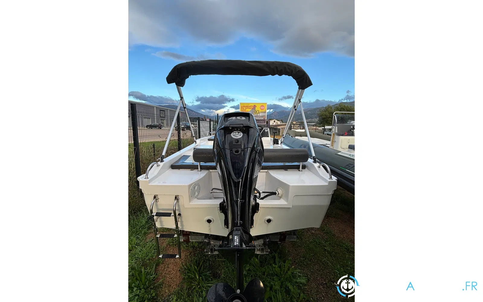slider 1 B2 Marine Cap Ferret 135 FISHING
