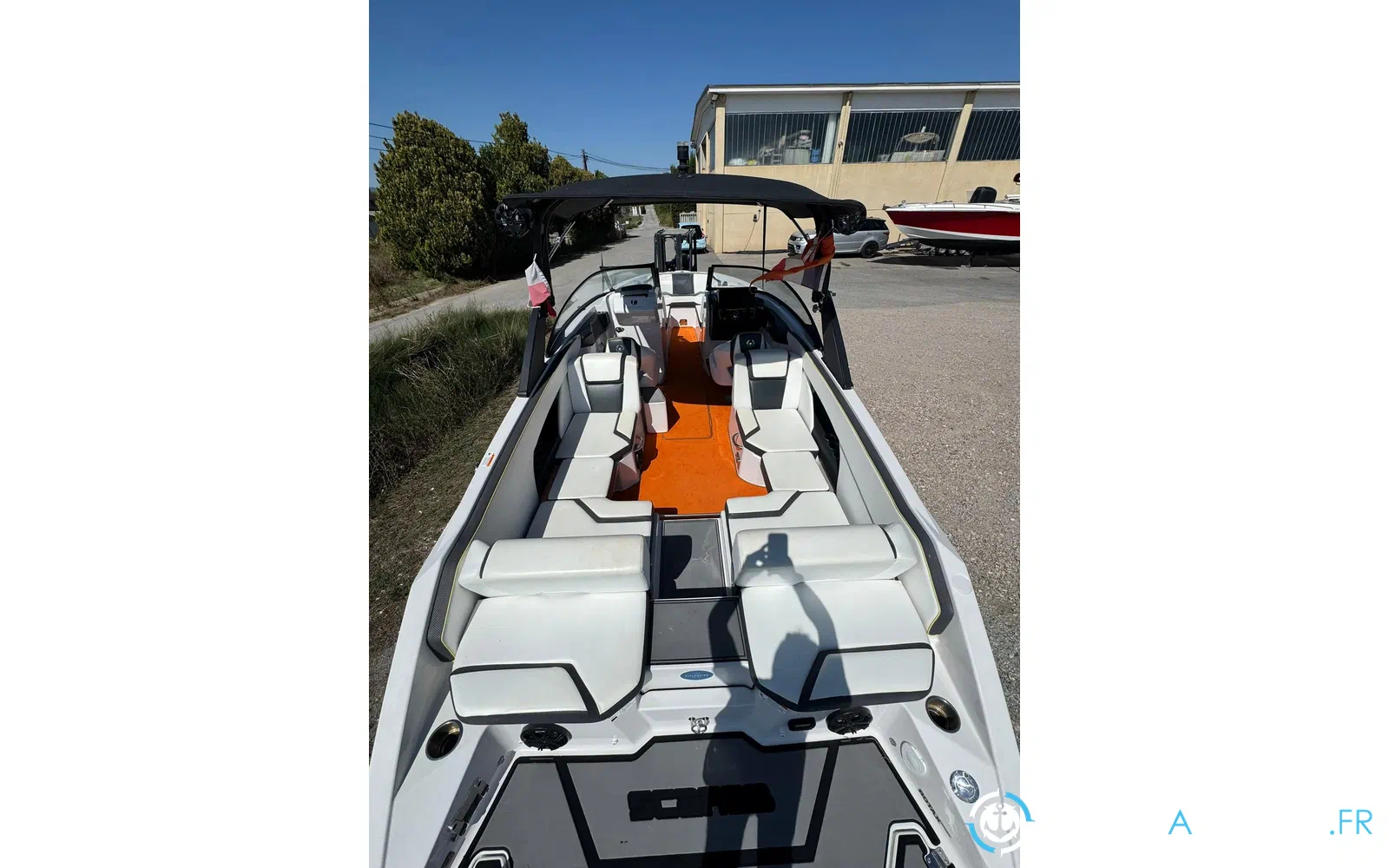 slider 10 Scarab Boats Wake 255