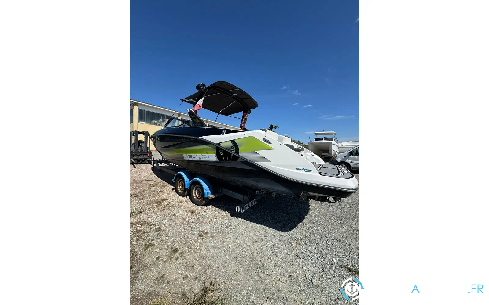 slider 2 Scarab Boats Wake 255