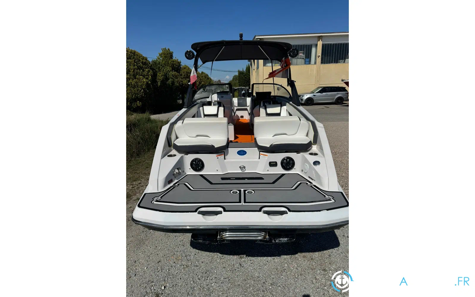 slider 3 Scarab Boats Wake 255