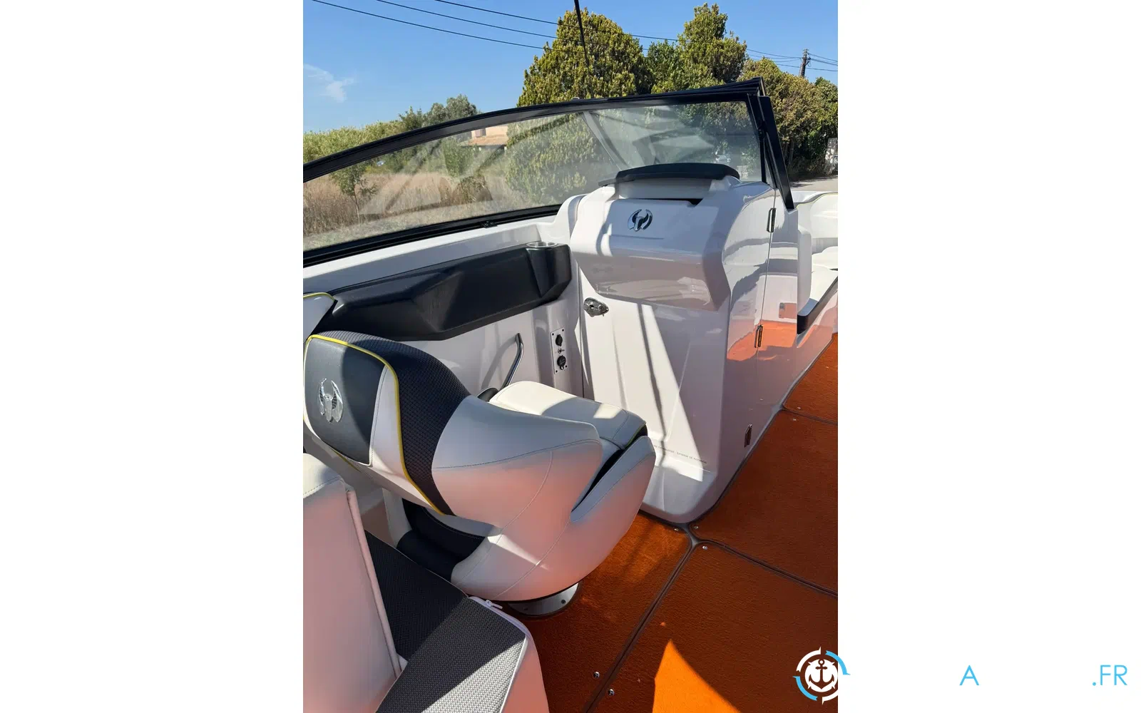 slider 6 Scarab Boats Wake 255