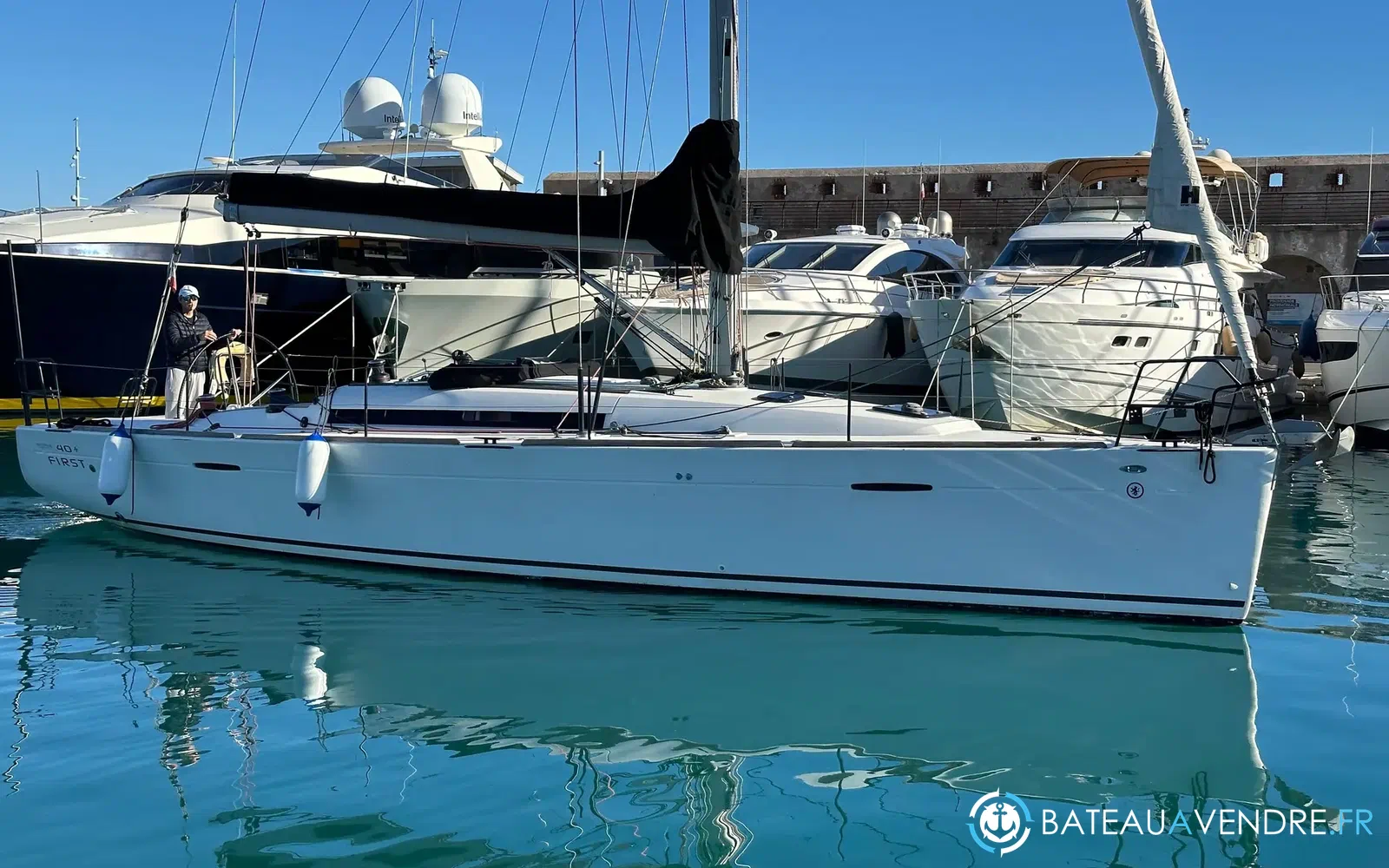 slider 1 Beneteau First 40