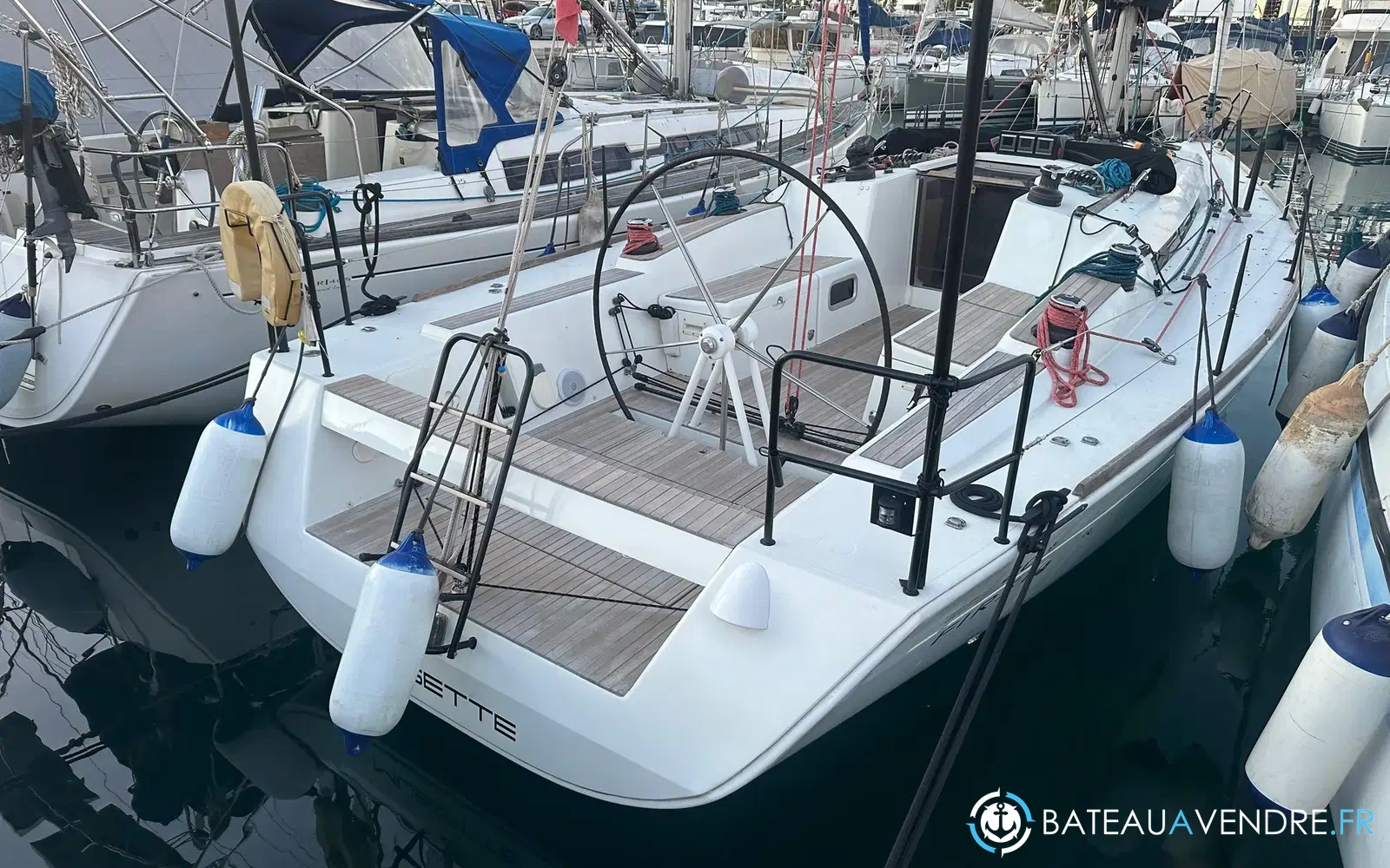 slider 6 Beneteau First 40