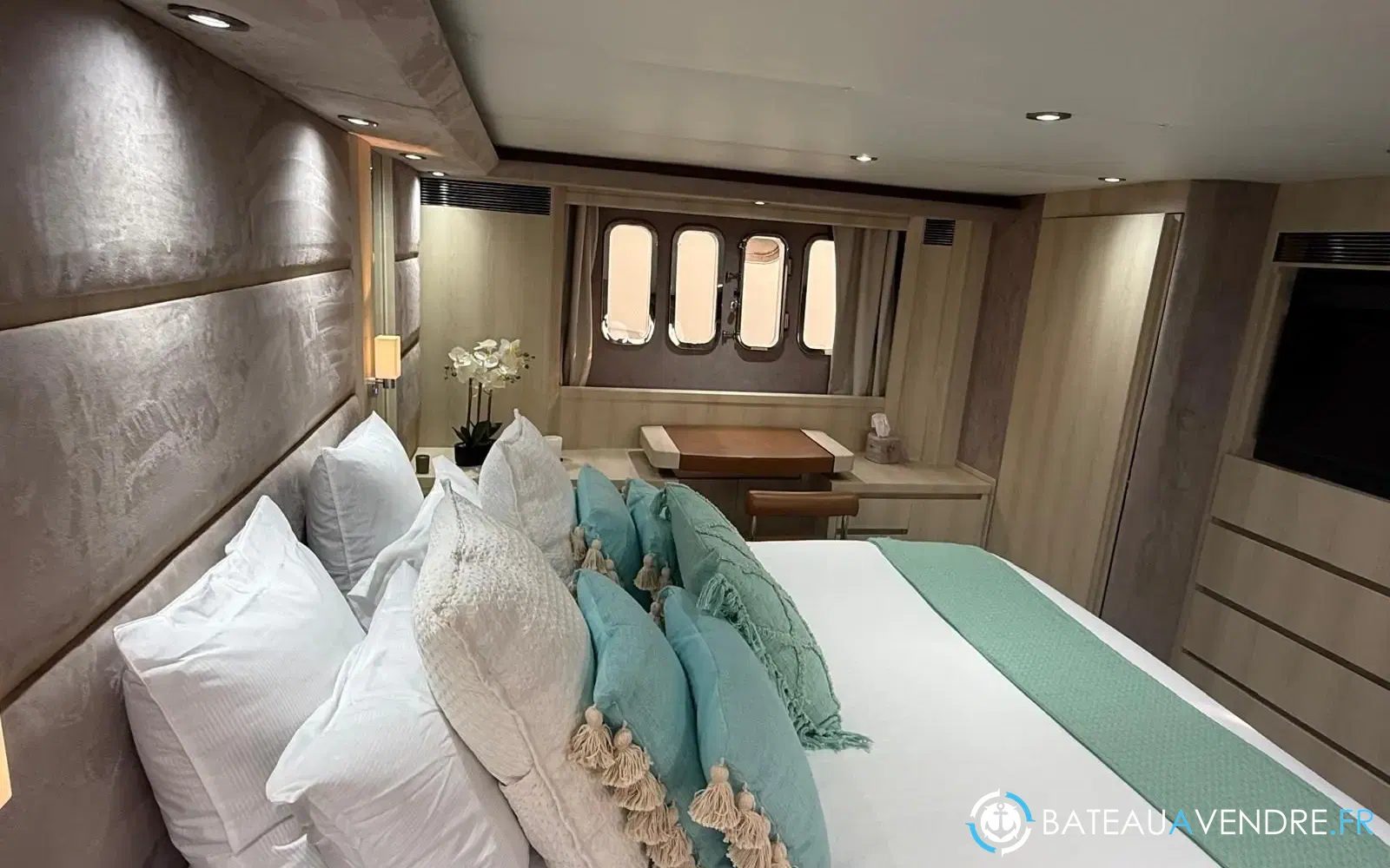 slider 37 Princess V70