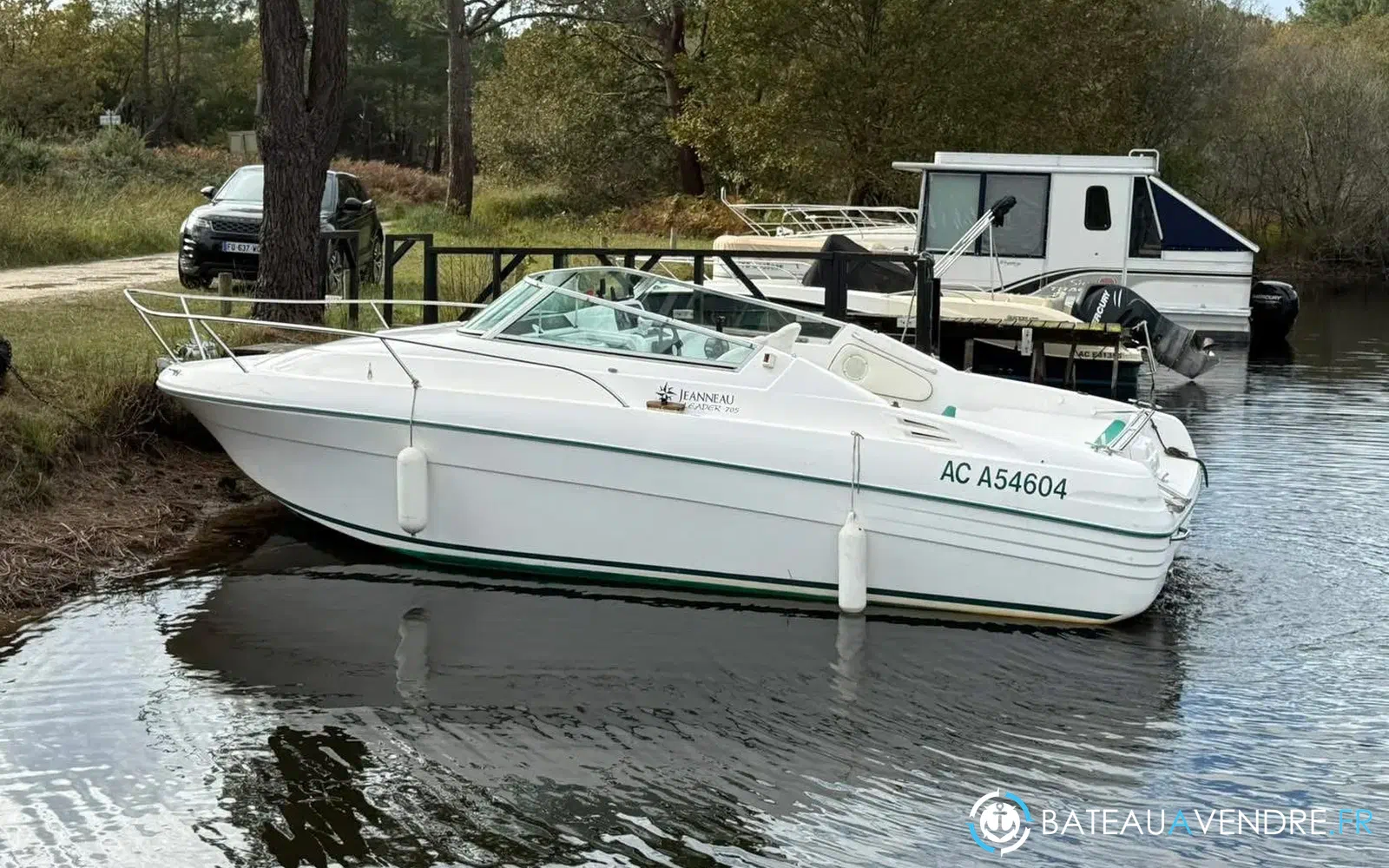 slider 1 Jeanneau Leader 705