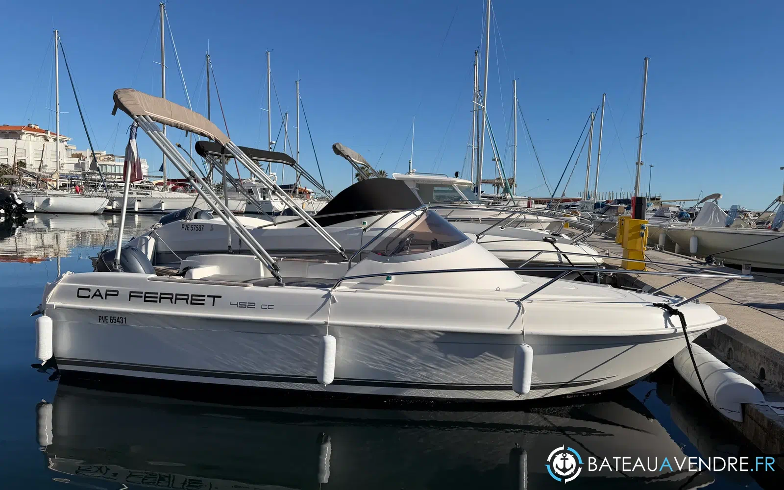 slider 0 B2 Marine Cap Ferret 452