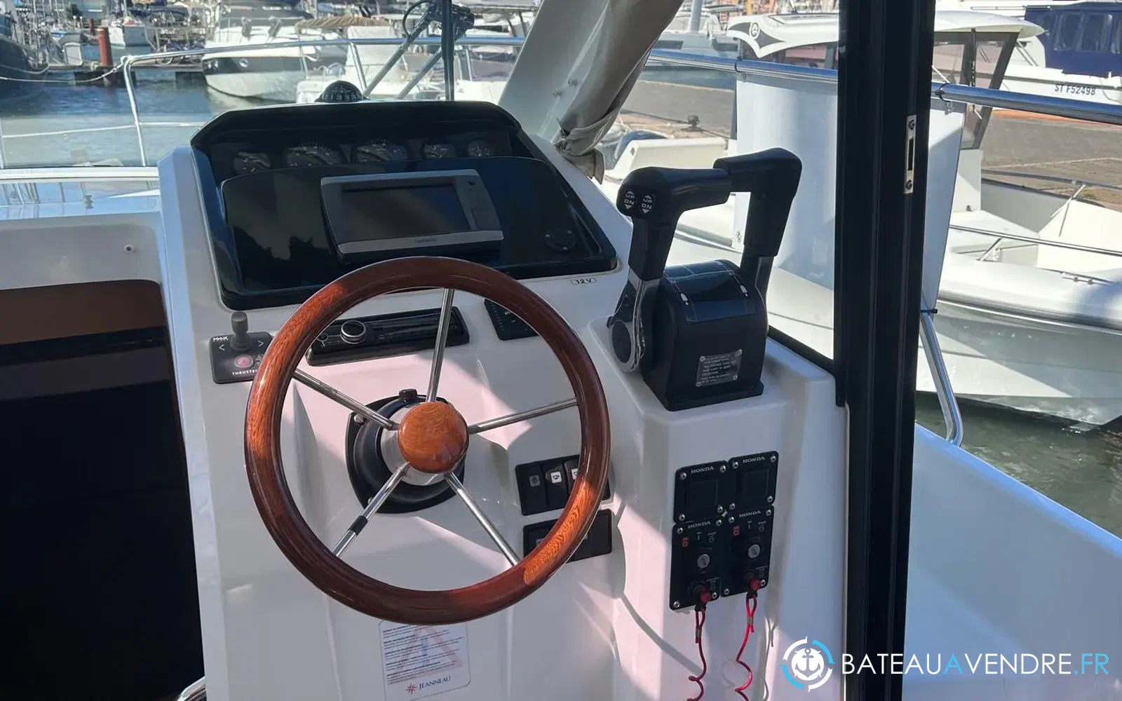 slider 11 Jeanneau Merry Fisher 855