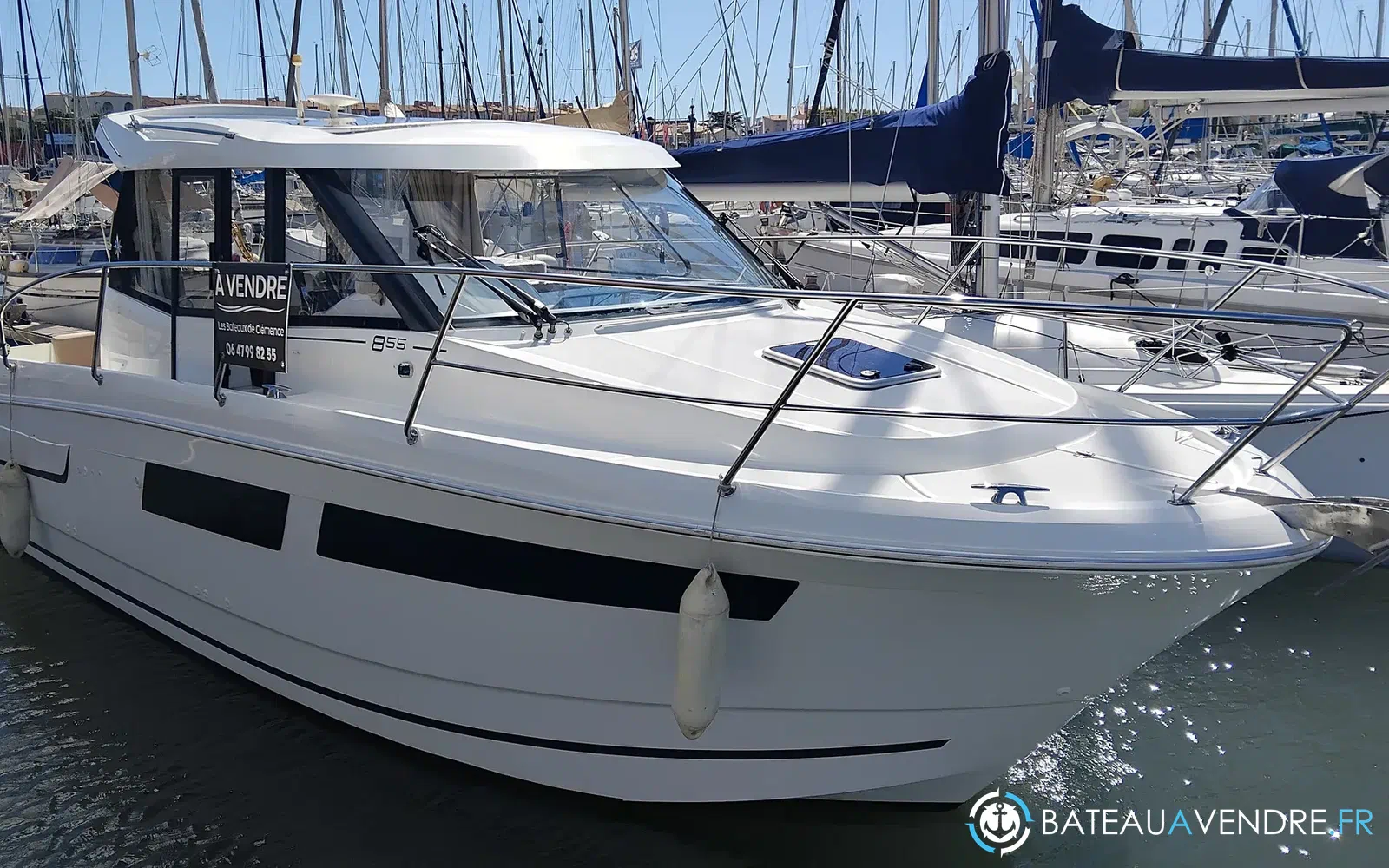 slider 0 Jeanneau Merry Fisher 855