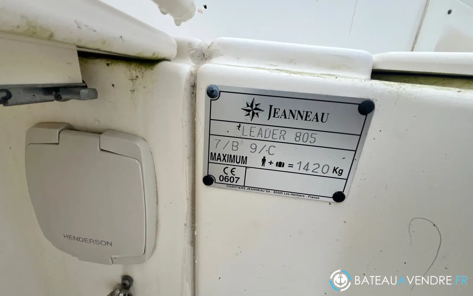 slider 20 Jeanneau Leader 805