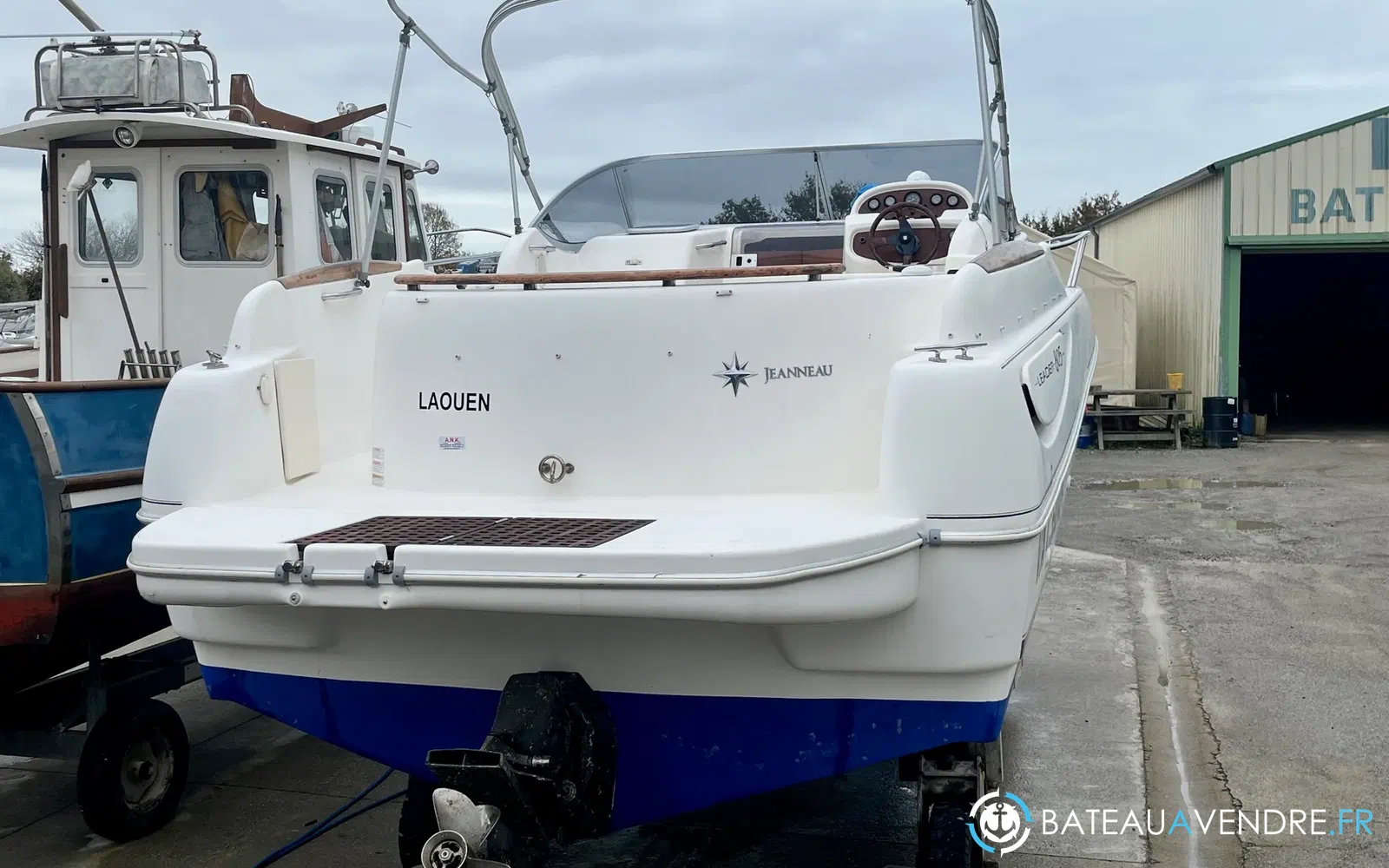 slider 3 Jeanneau Leader 805