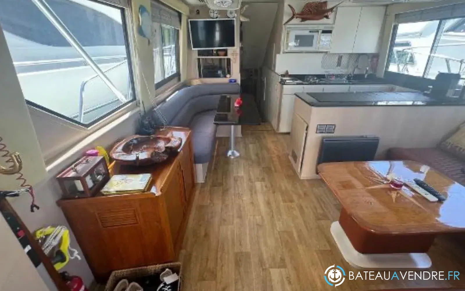 slider 10 Hatteras