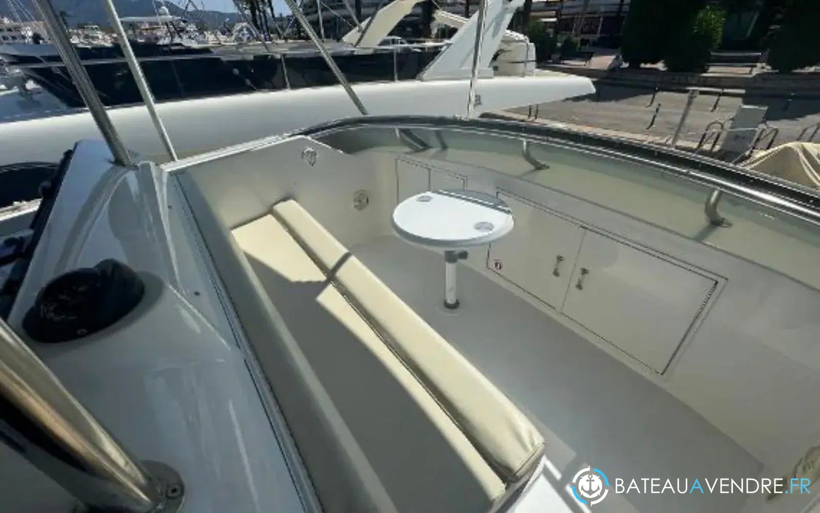 slider 8 Hatteras