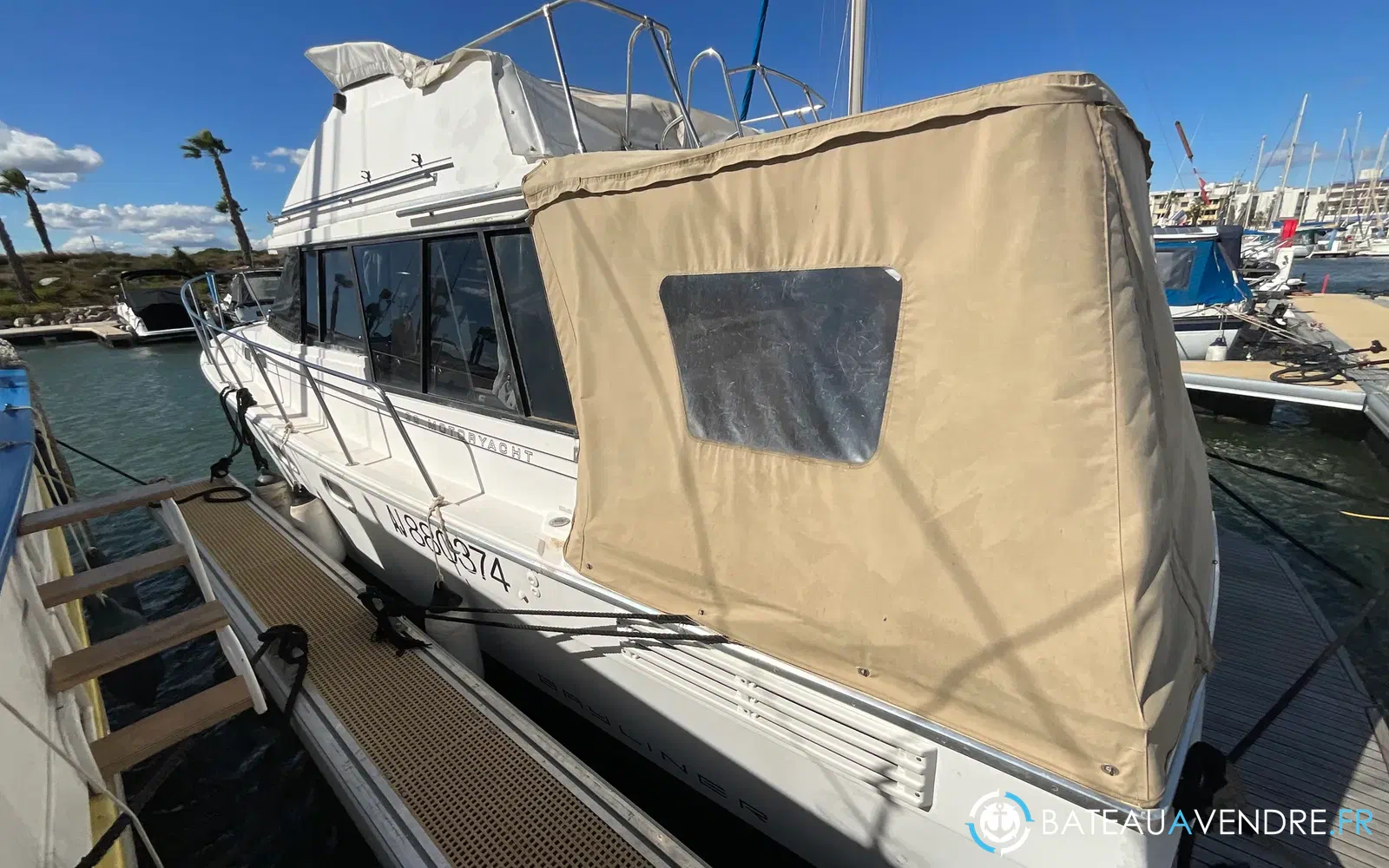 slider 3 Bayliner 3288 Fly