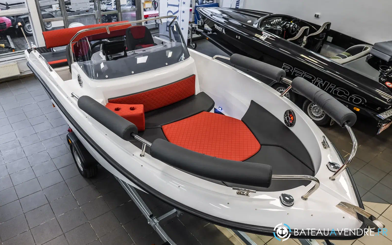 slider 3 Trident Marine 530 SPORT