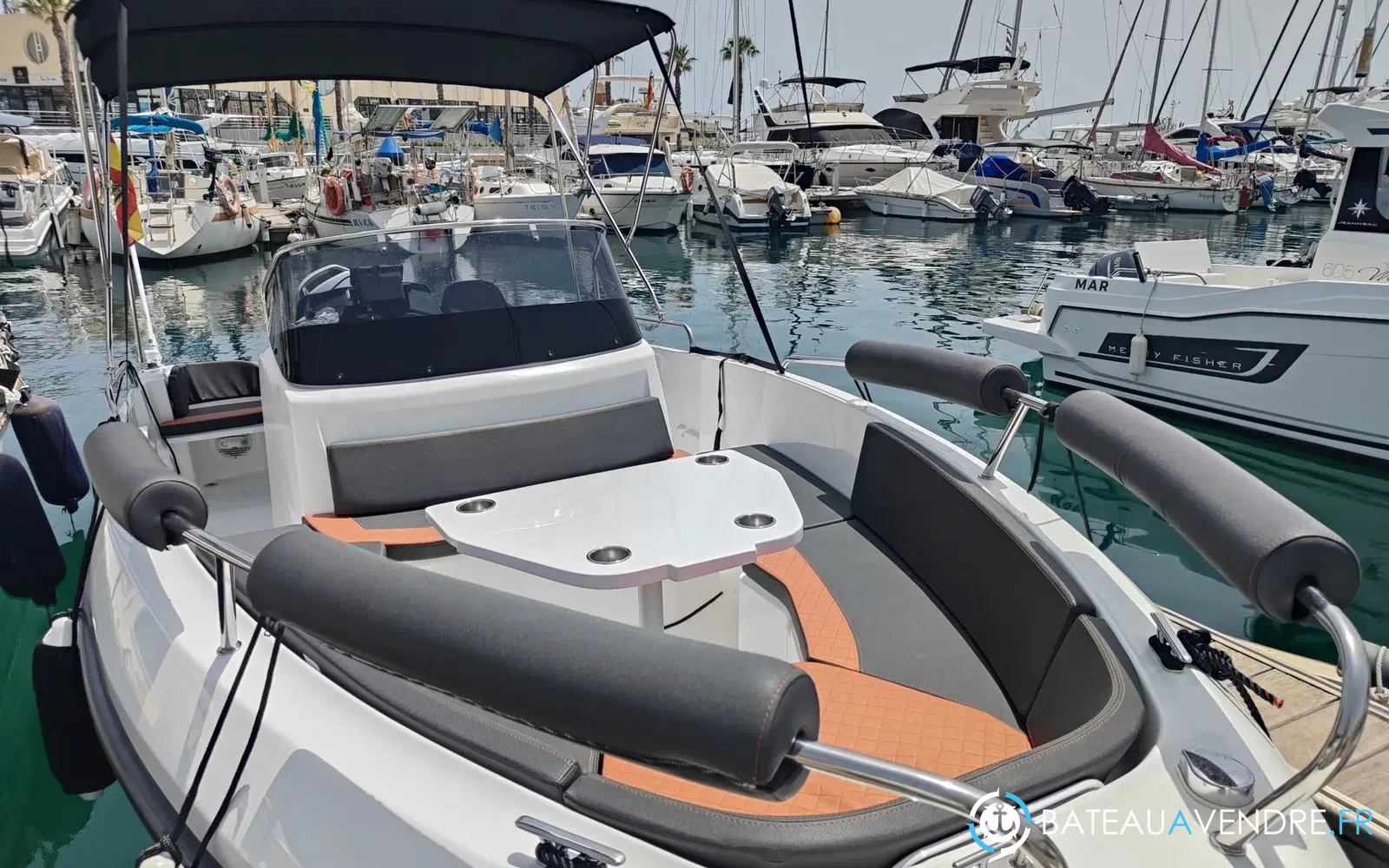 slider 1 Trident Marine 630 OPEN