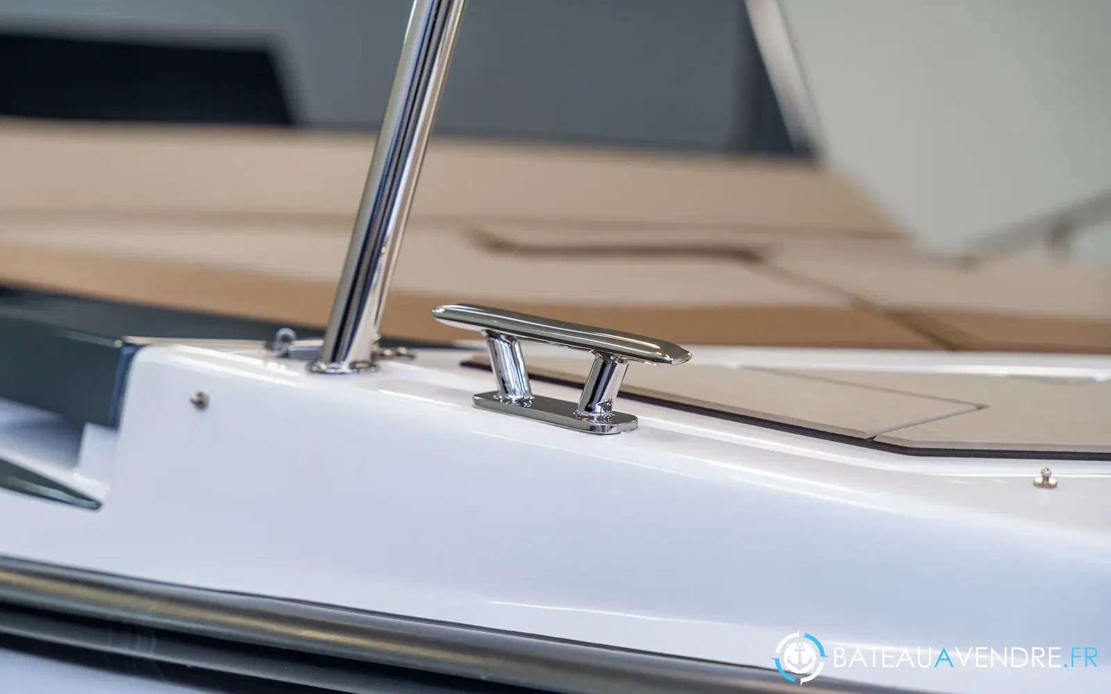 slider 13 Trident Marine 640 SUNDECK
